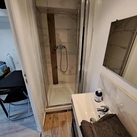 Apartament Budgetbnb Centre Ancien Hyères